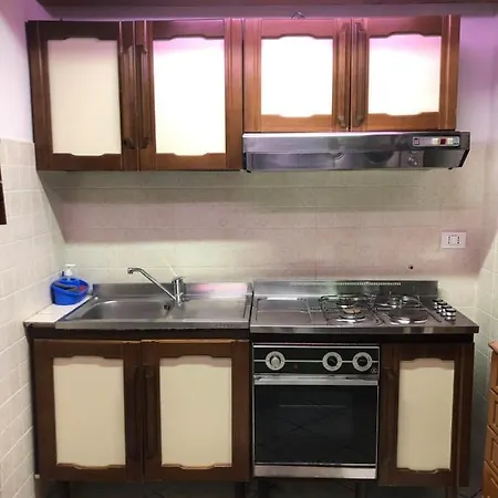Holiday home Casetta Con Piscina E Giardino