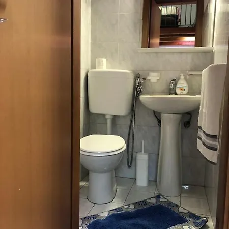 Casetta Con Piscina E Giardino Ferienhaus