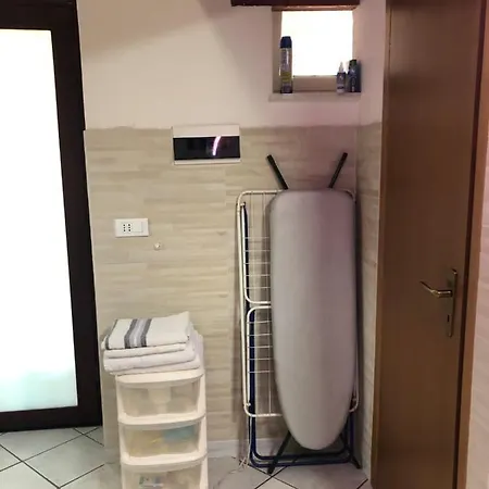 Casetta Con Piscina E Giardino